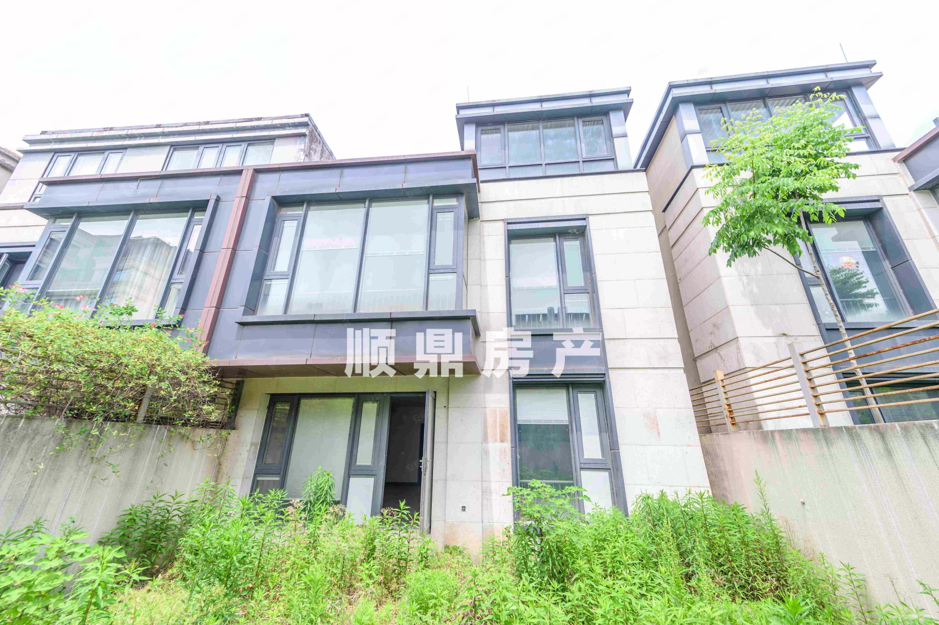 富力十号(别墅)二手房,1200万,6室3厅,4卫,316平米-南京安居客