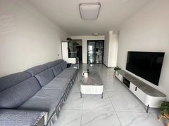 吕梁孝义城区城南绿城 汾介路 大峰 胜溪湖 三中附近 实拍拎包三室出租房源真实图片