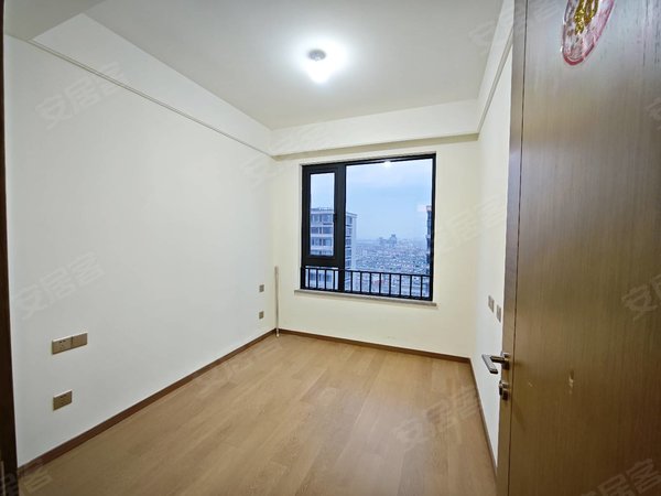 金华婺城江北保利天汇环小金师四中陪读，保利天汇 精装4房 江北市中心 带车位出租房源真实图片