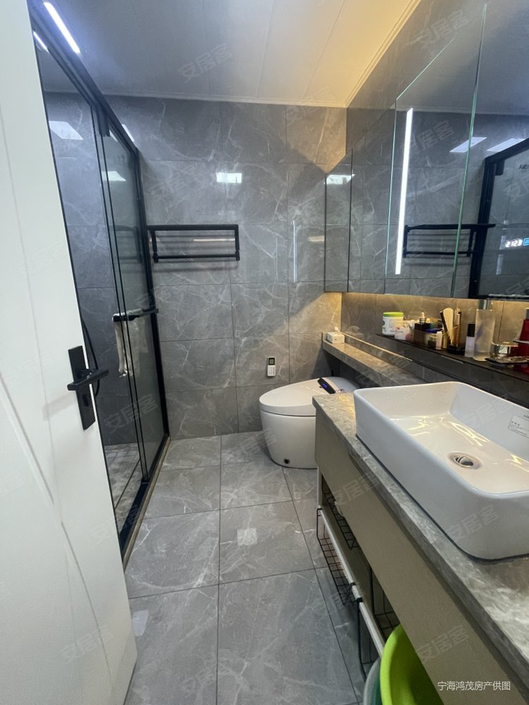 出售 得力宸园 3室2厅2卫 精装修 中央空调 带车位