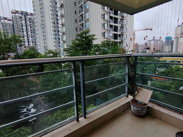 深圳龙岗龙岗中心城中央悦城中央悦城,精装四房,家电齐全,看房随时