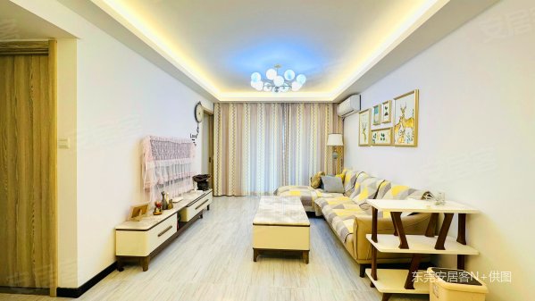 万科中天城市花园一期3室2厅2卫92.78㎡南210万