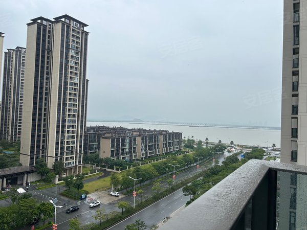 珠海金湾航空新城金湾海玥湾海玥湾,空房出租,带车位,有中央空调出租