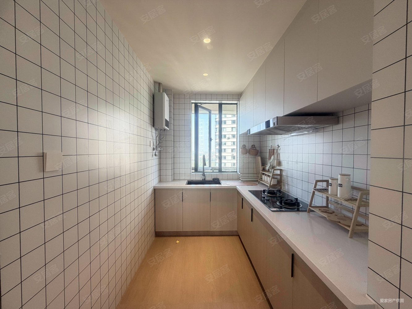 五矿万境水岸(公寓住宅)4室2厅2卫151㎡南北59.8万