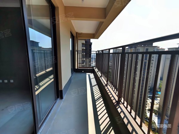 永丰乐城公园里