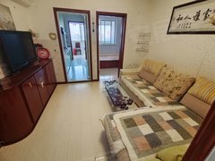 丹东振兴六纬路小学学区新十九中附近 丹景俪城 电梯 东西通透 包物业取暖 随时看出租房源真实图片