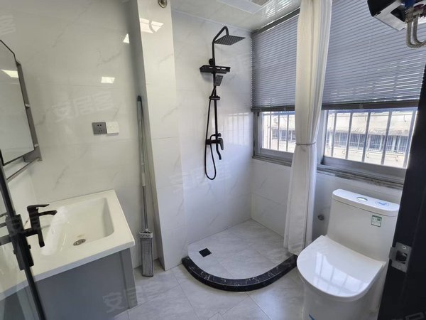 金华婺城婺城江南江滨小区江南靠近轻轨，世贸，彩虹桥，五中，装修好，家电家具齐全采光好出租房源真实图片