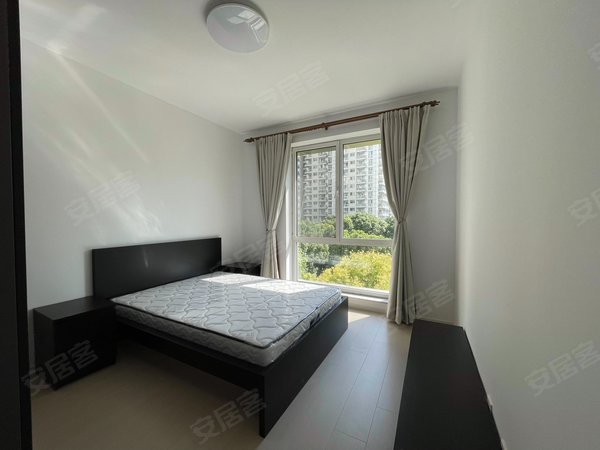 上海徐汇斜土路汇峰鼎园汇峰鼎园 阳光充足 有车位,业主shou租出租