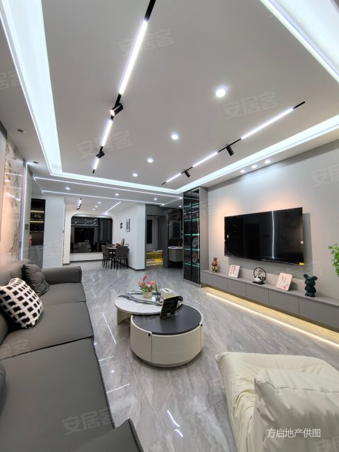 吉林房产网>吉林二手房>船营二手房>大润发四店二手房>绿地卢浮公馆>