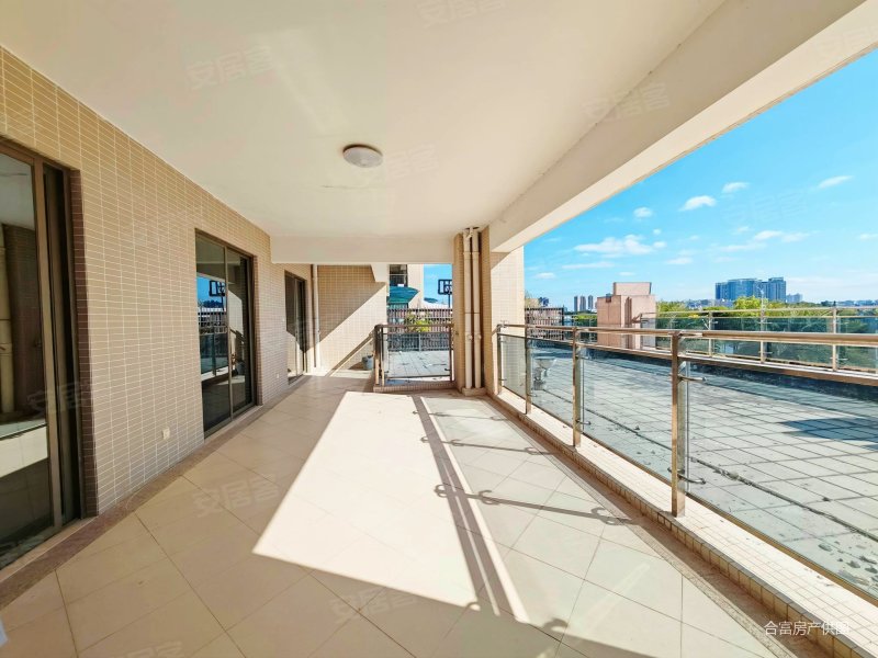 江北华贸商圈合生帝景湾精装大平层带大露台