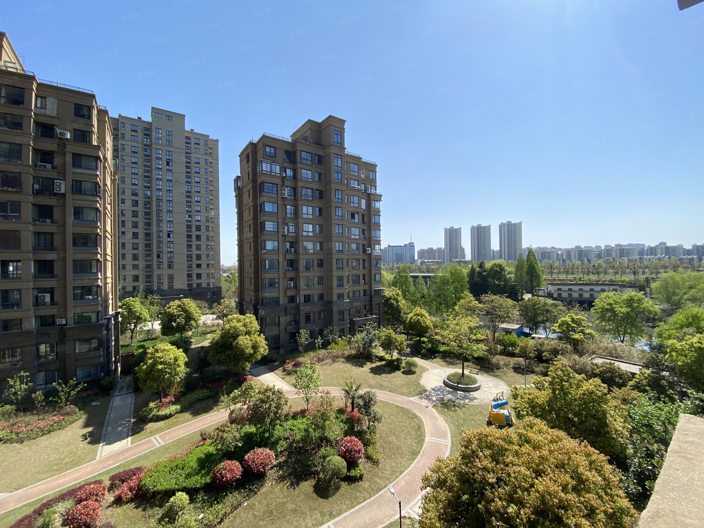 五号线地铁口天泽苑精装两房高楼层采光好业主诚售看房方便