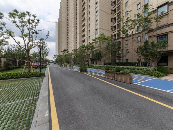 无锡惠山钱桥时代城(三期)金桥旁 时代城三期精装房 3室2厅2卫 拎包