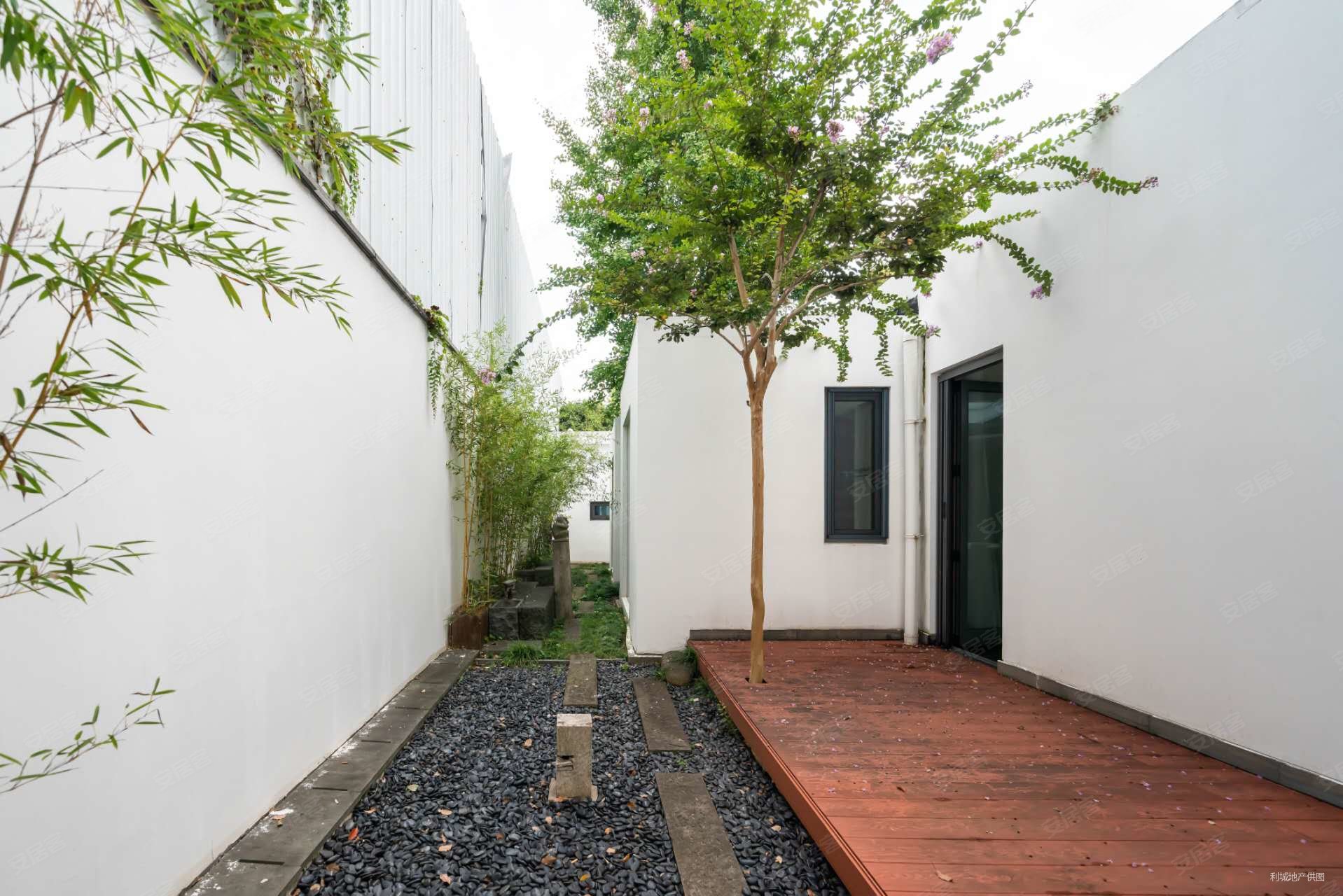 九间堂别墅8室3厅6卫434.12㎡南北18000万