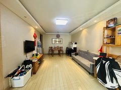 北京昌平龙域万科自营 南向两居室  精装修出租房源真实图片