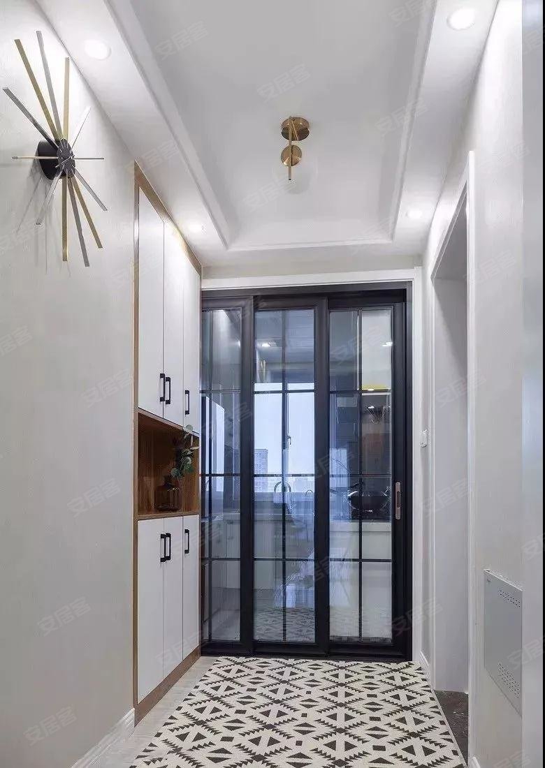 走廊玄关空间小如何吊顶显自然