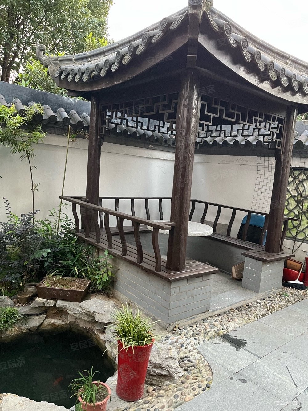 边套别墅古风古色的新中式风庭院有园林设计感