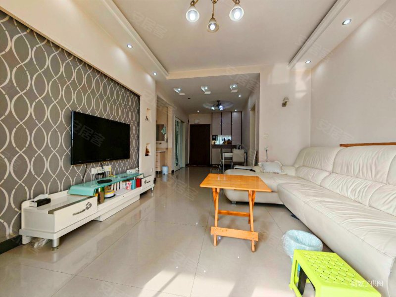 双轻轨巨成龙湾正规两房拎包入住出行方便配套成熟