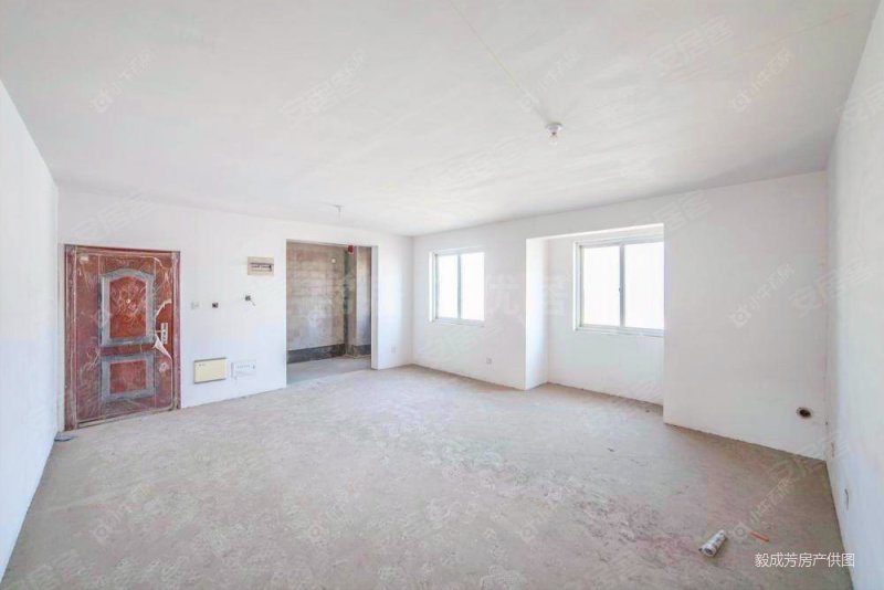 洋房龙城福第小区新居住密度低中间楼层采光好南北通透