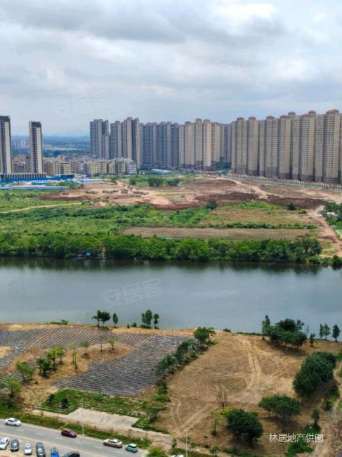 金山湖岛内,奥园誉山湖,高层大三房,附带车位130万!