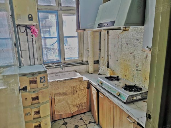 【多图】临江二村,淞宝租房,临江二村 厨卫全1房有厅, 全配保养好,可