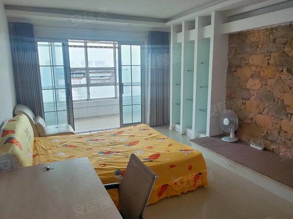 临沂兰山人民广场金鹰花园金鹰花园  女生合租  价格400到850 独卫.