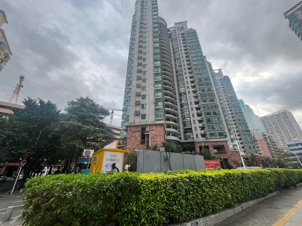 深圳福田保税区南光紫荆苑安心,省心,放心,居家东南向三房,中航物业