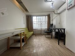 上海宝山共康一室一厅精装修房，看房有密码随时，高楼层视野好，近地铁交通便出租房源真实图片