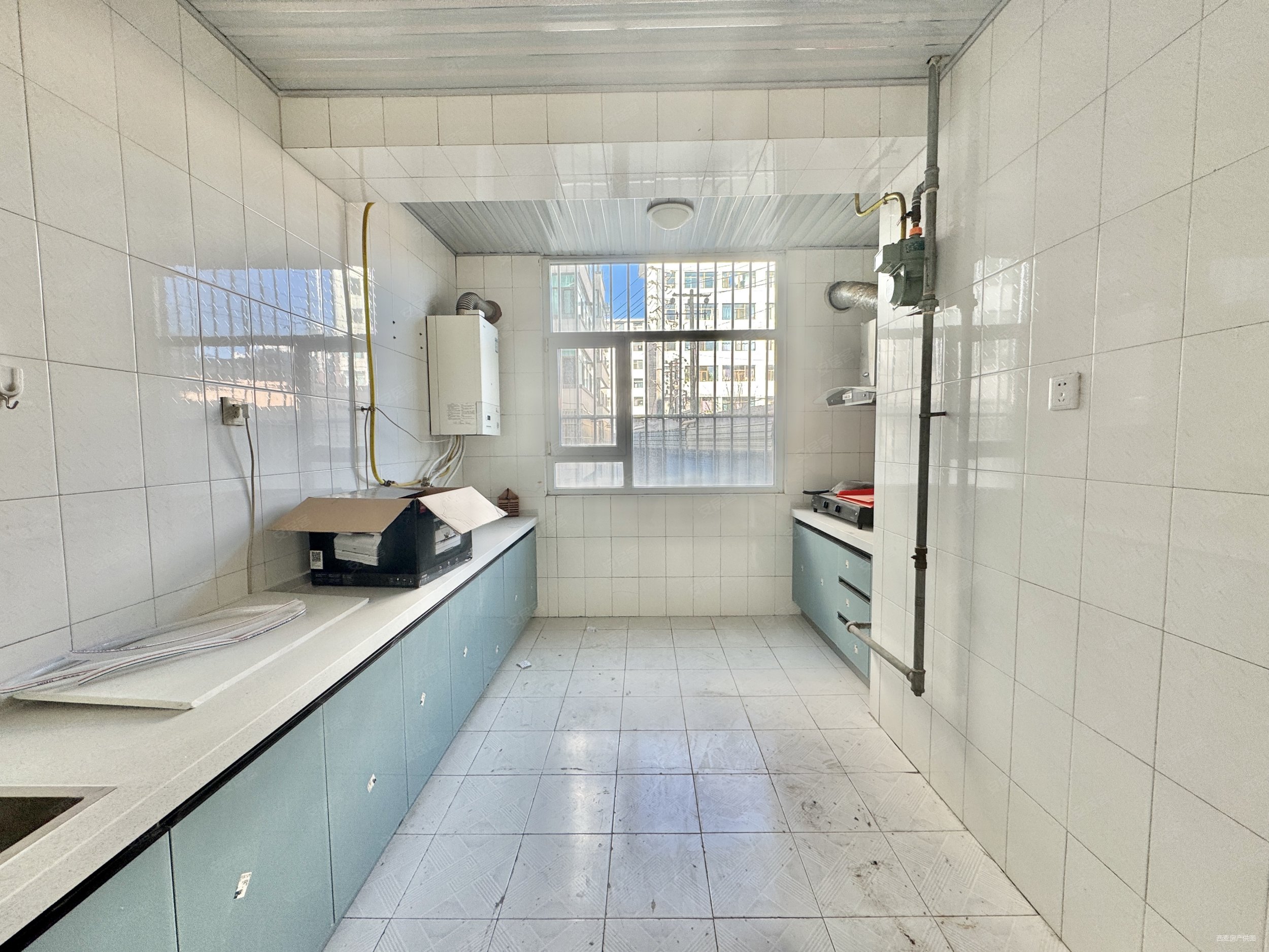 海晏路36号院3室2厅2卫148㎡南北150万