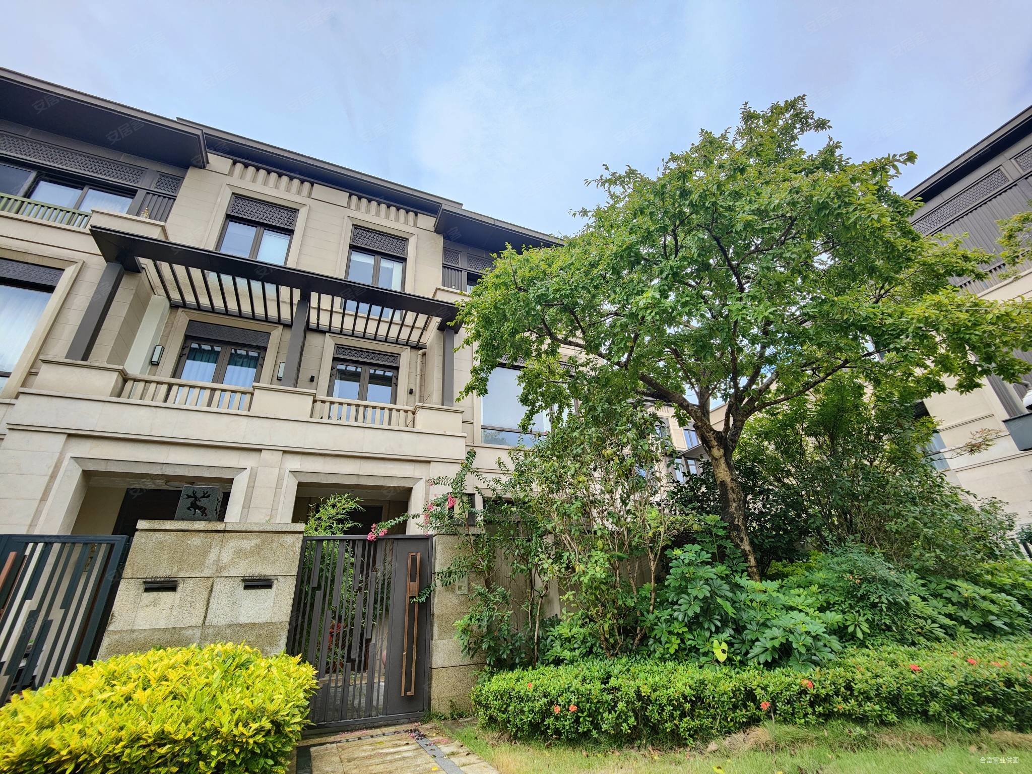 华润天合前排楼距宽 望广州塔 天河区牛奶厂双中空靓墅,华润天合(别墅