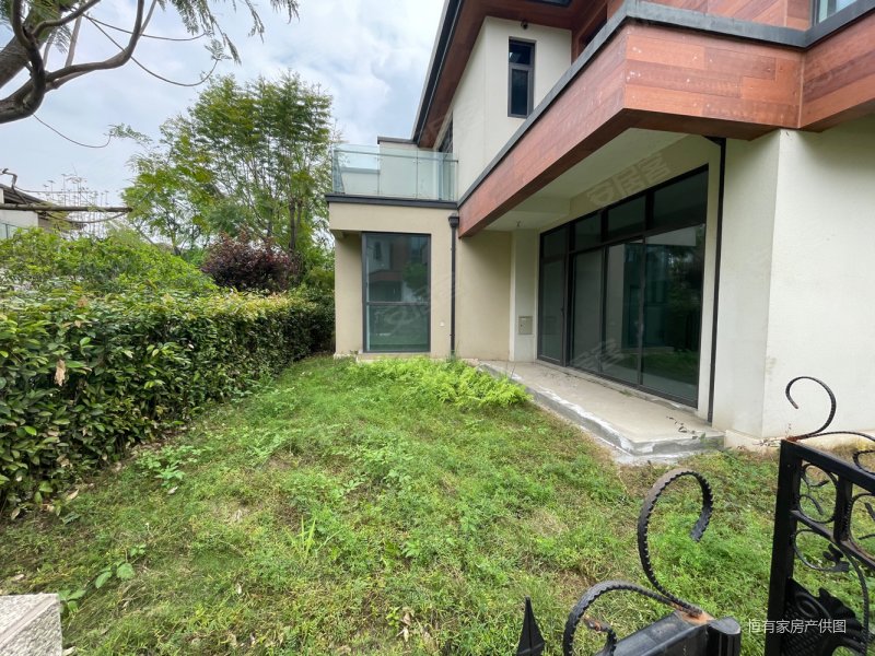 江口水镇(别墅)3室2厅3卫118.87㎡南北140万