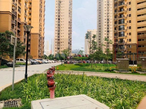 南宁兴宁区政府威宁世纪花城出租  3房仅租1800 威宁世纪花城 对面菜