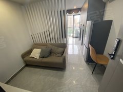 深圳罗湖东门精装阳台一房 拎包入住 民水民电 压一付一 家电齐全 无中介出租房源真实图片
