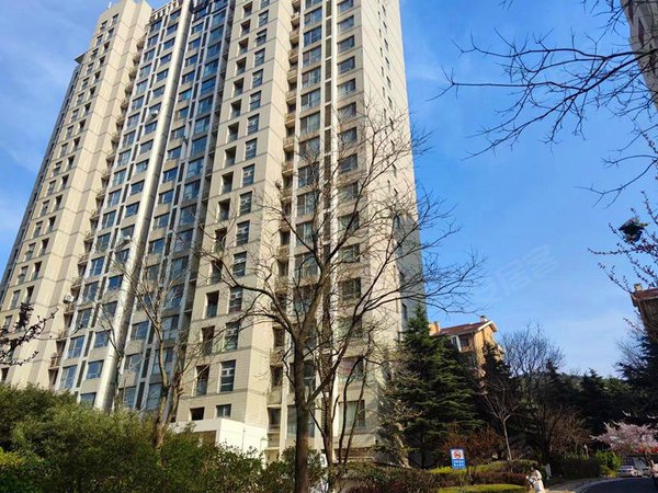 青岛崂山颐中体育场鲁信长春花园精装修 保护新 采光好 南北通透 随时