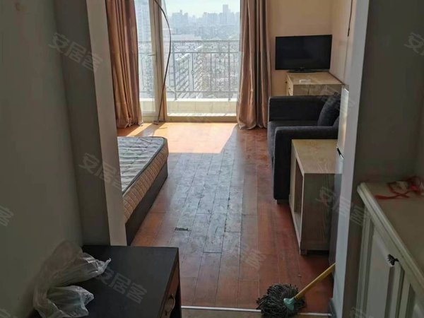 天津南开王顶堤塞纳公馆一中心医院6号线 华润万家 鲁能城购物中心