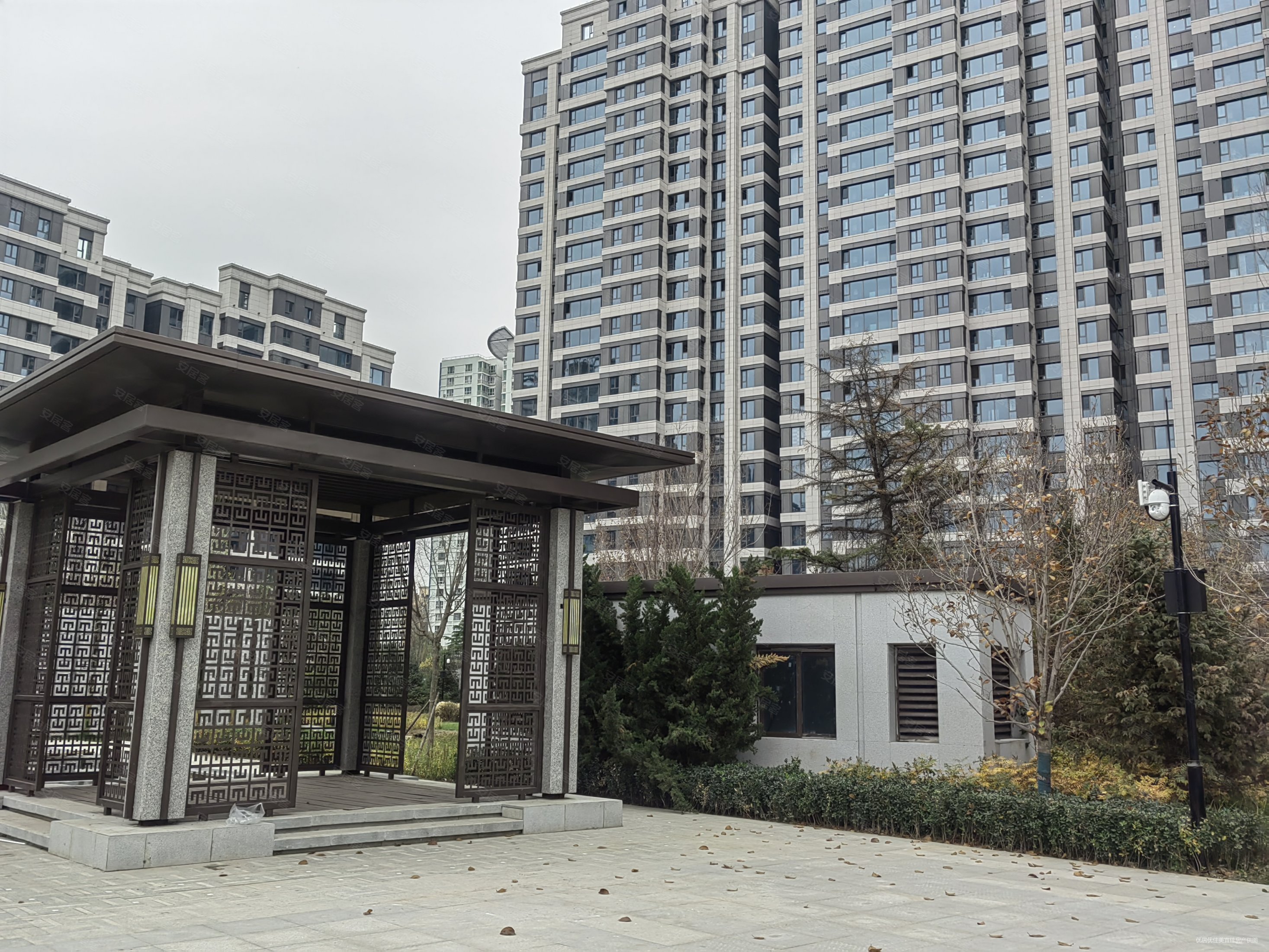 珠江中国阙3室2厅2卫151㎡南北1370万