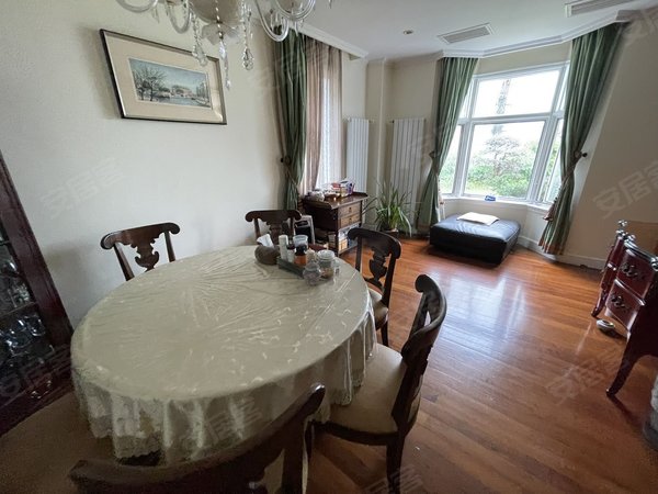 上海长宁天山西郊明珠苑西郊明苑别墅  超大花园 大气格局 自住装修