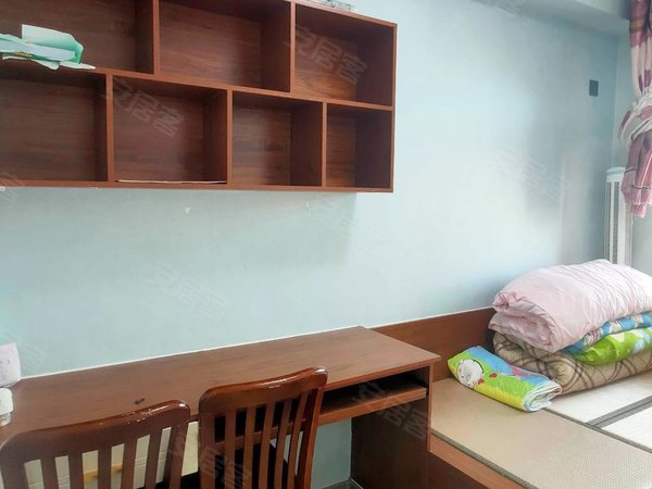 大连甘井子泡崖市场泡崖六区宇峰小学附近好房出租  两室一厅一厨一卫