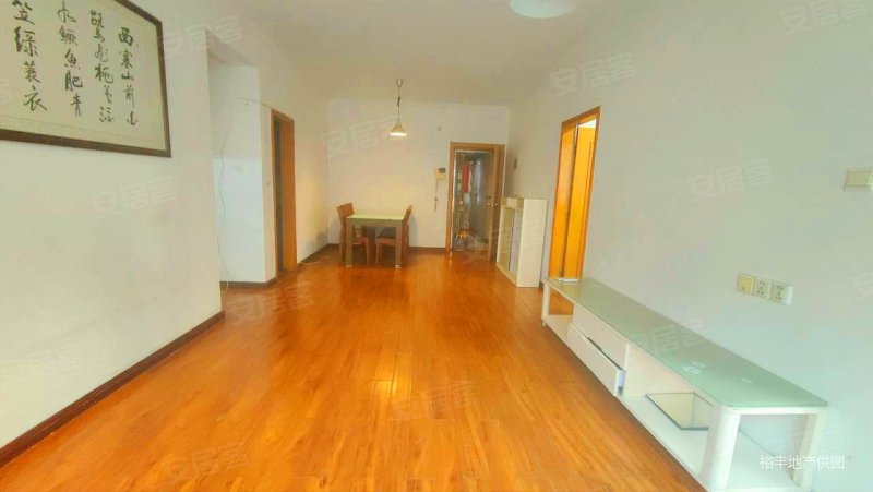 骏景花园 4 房  109.22 方