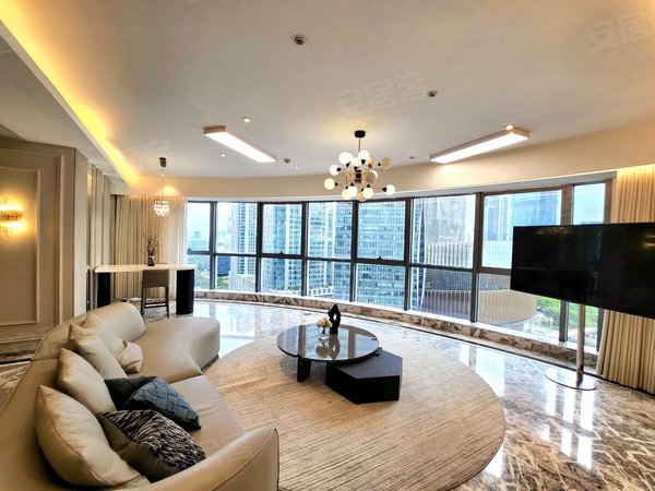 广州天河珠江新城中高德公馆高德公馆豪华大平层 客厅全景落地玻璃看