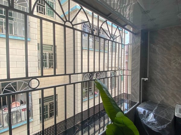 深圳龙华油松水斗富豪新村龙华区(已验真)近天汇,良基大厦,富士康