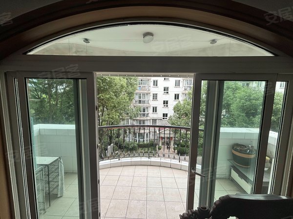 上海闵行莘庄北广场裕兴花园性价比超高精装大三房 近一号线龙之梦及