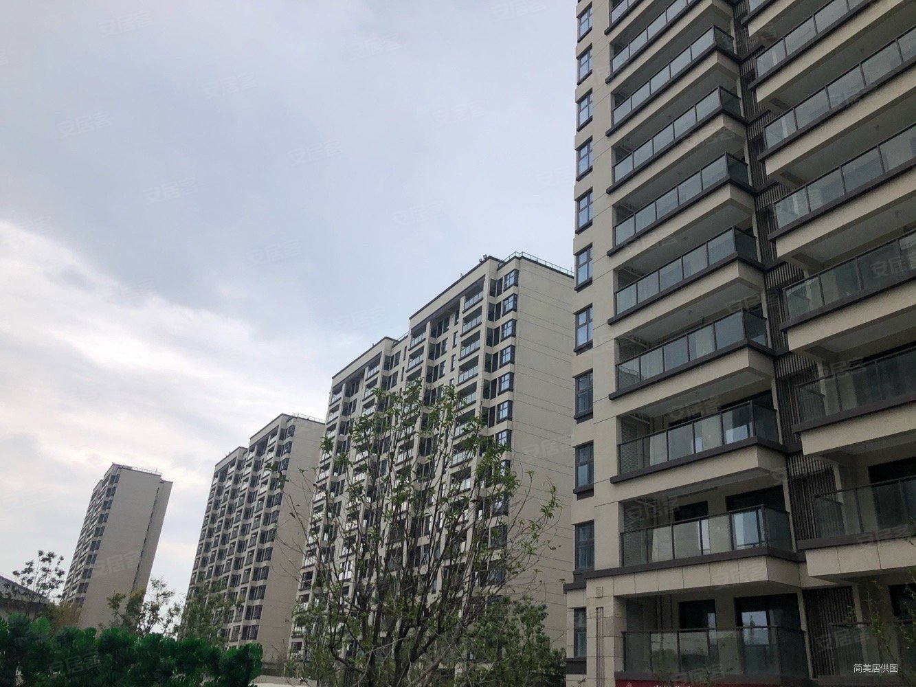 苏州房产网>苏州二手房>吴江二手房>汾湖二手房>碧桂园湖悦天境花园>