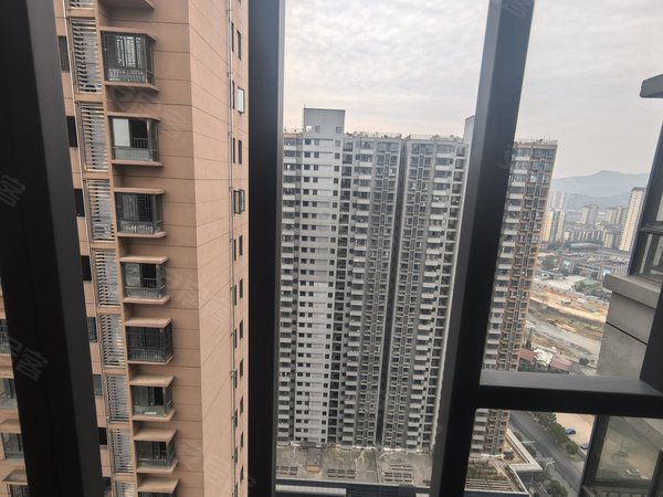 宜春袁州润达老城区润达国际润达国际精装三房双卫 随时看房 停车方便 简约风 近购物中心出租房源真实图片