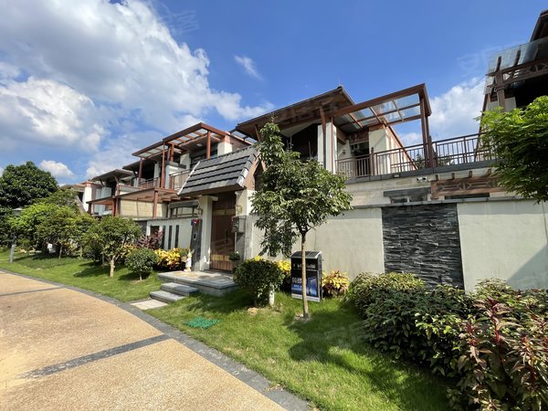 广州花都狮岭方直芙蓉墅(别墅)芙蓉嶂别墅出租,正南向,家电齐全出租