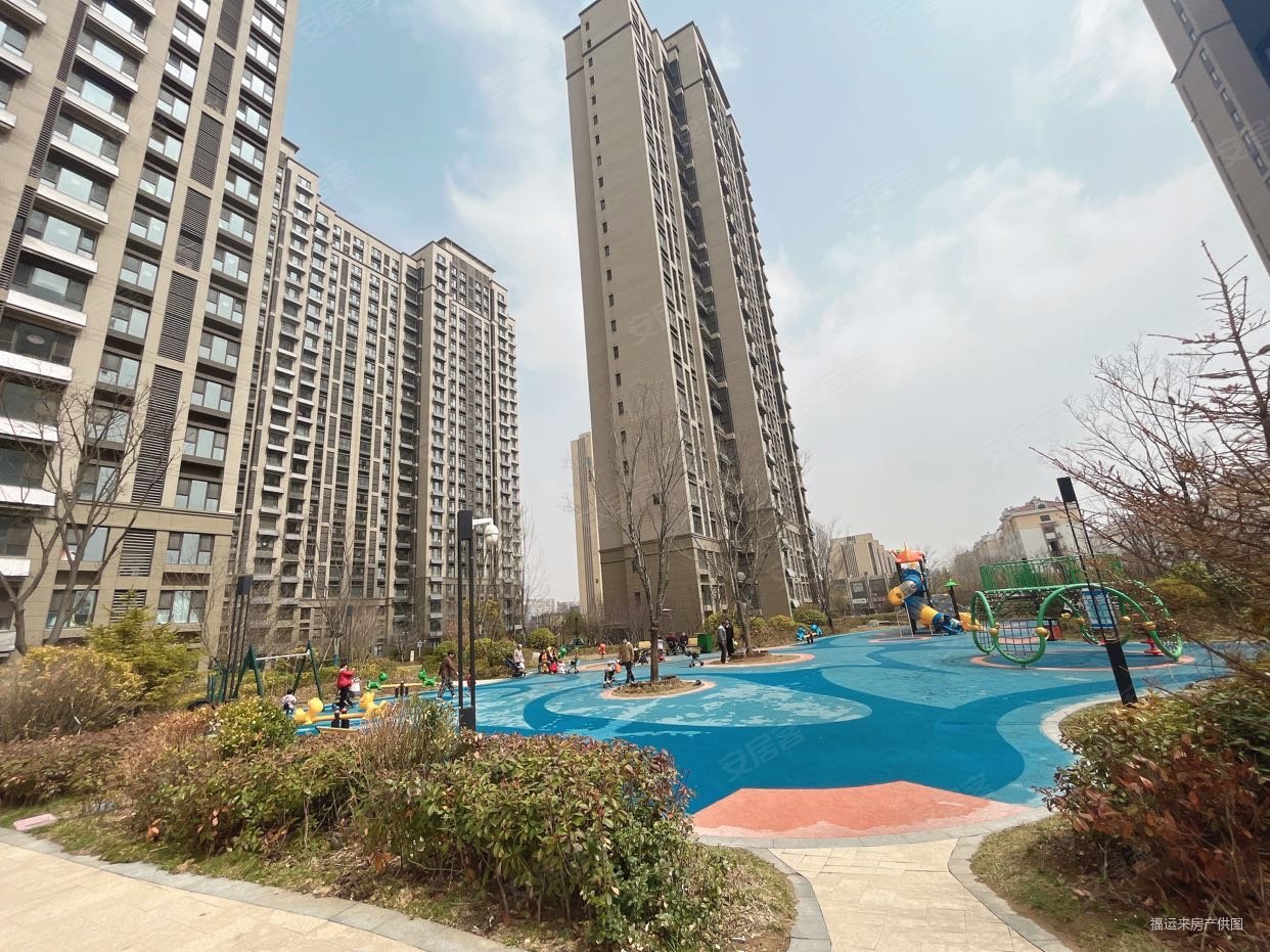 中建锦绣城八期雅园,3室2厅2卫131.9毛坯