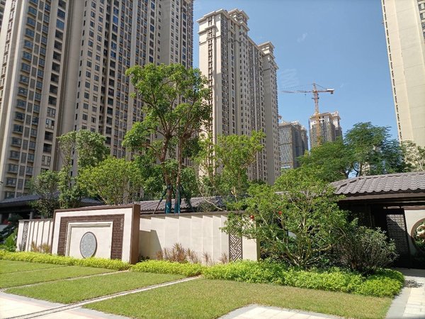 泉州台商区台商投资区隆盛御湖湾台商五中分校旁  御湖湾小区  高层