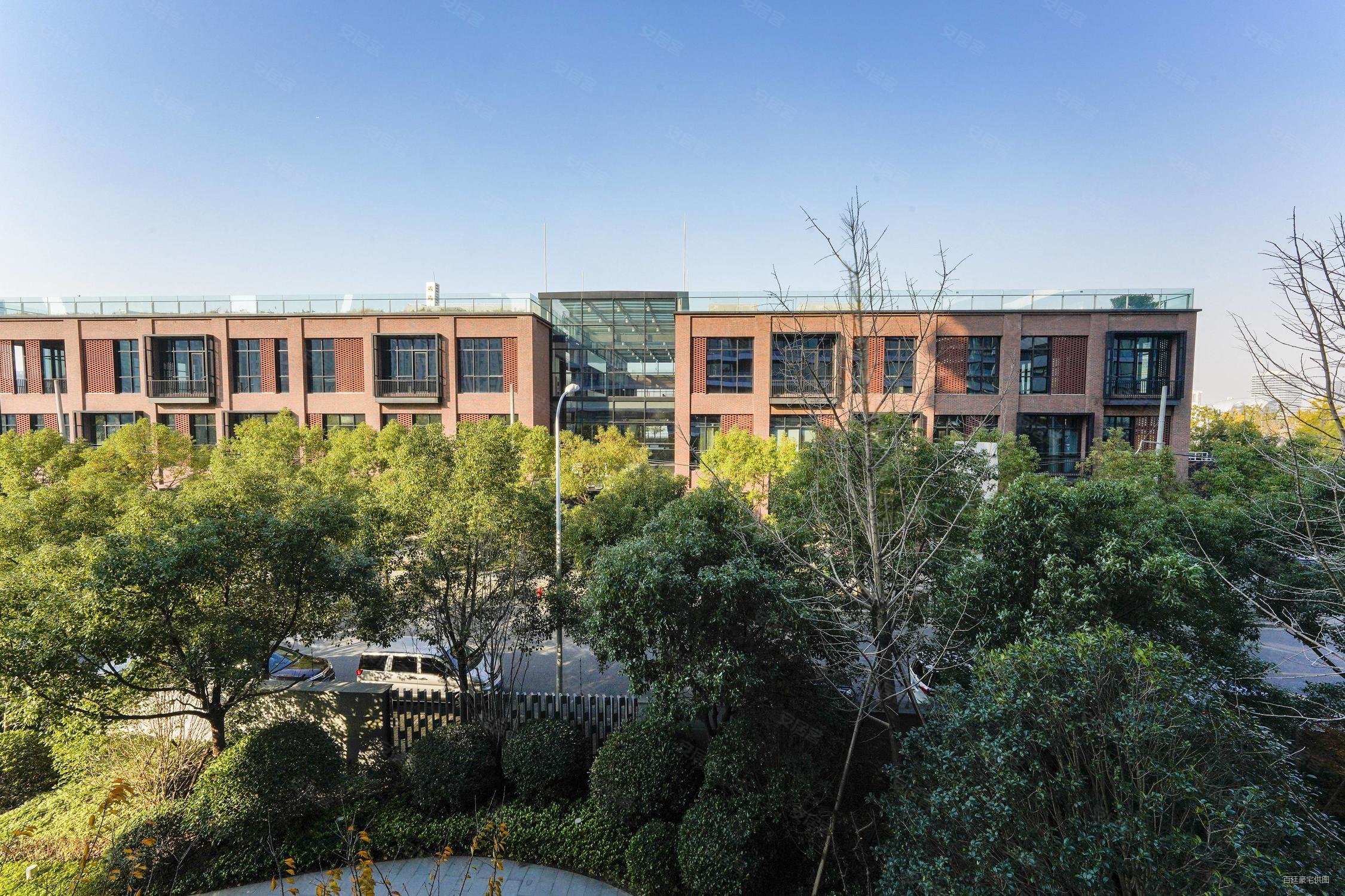 陆家嘴壹号院 满五 南北通透 交通便捷 商业配套成熟 电梯房,陆家嘴壹