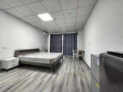 镇江丹阳八佰伴市中心八佰伴 金鹰旁公寓 一室一厅 随时看房 可短租押一付一出租房源真实图片