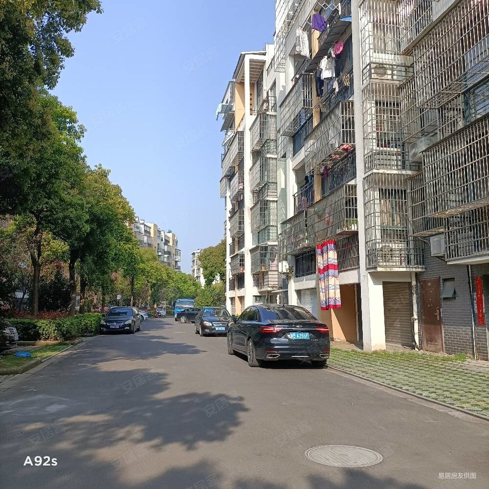 泰和馨苑三室两厅两卫,125平172万,泰和馨苑二手房,172万,3室2厅,2卫,