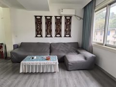 桂林象山中山南路新出好房 桃源大厦顶楼复试 家电家具齐全拎包入住楼梯七楼出租房源真实图片